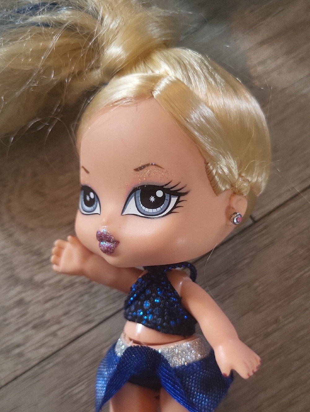 Bratz Blonde Doll for Kids Toys - Picture 4 of 4